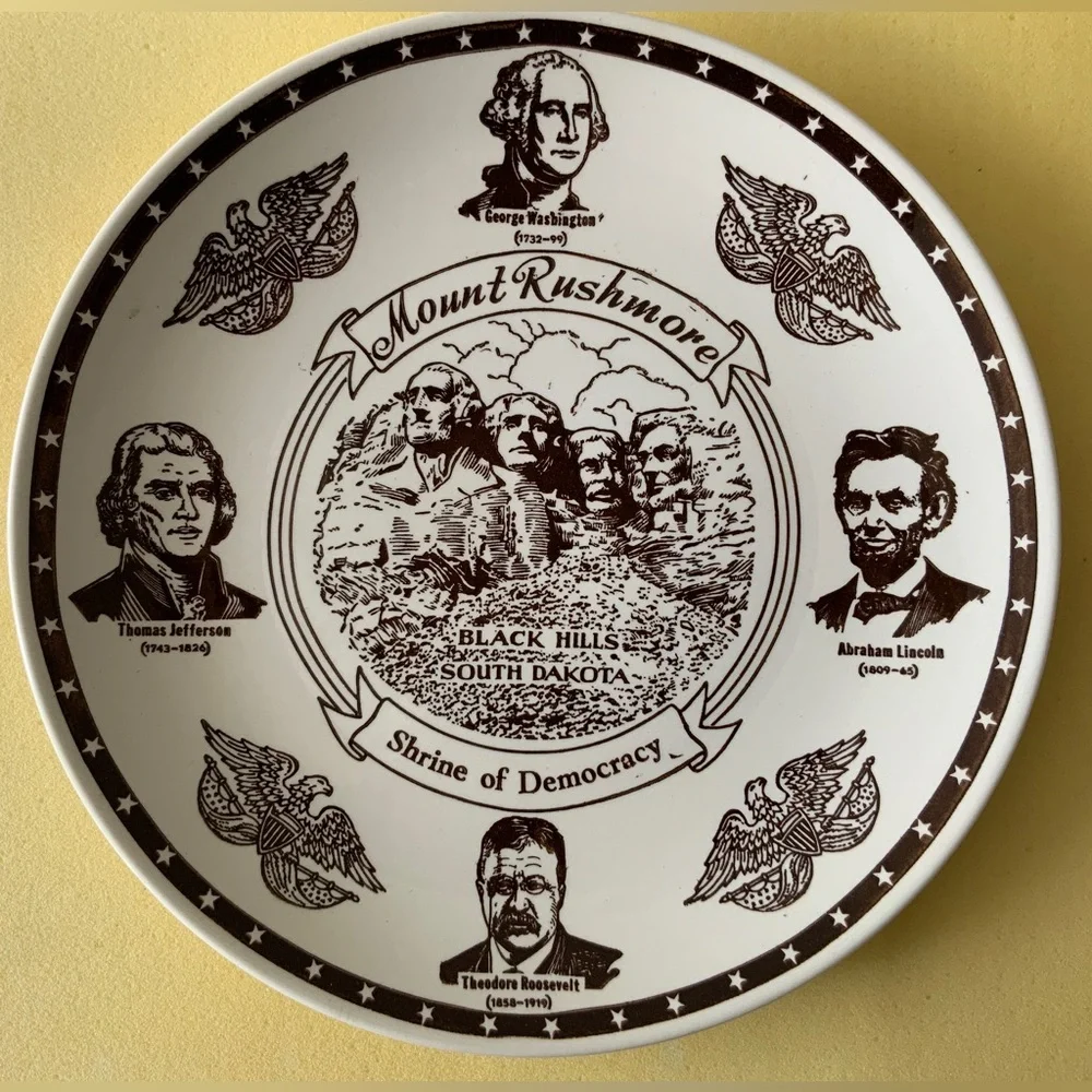 USA, BUNDLE BONANZA. MT. RUSHMORE ceramic plate. - Picture 3 of 5